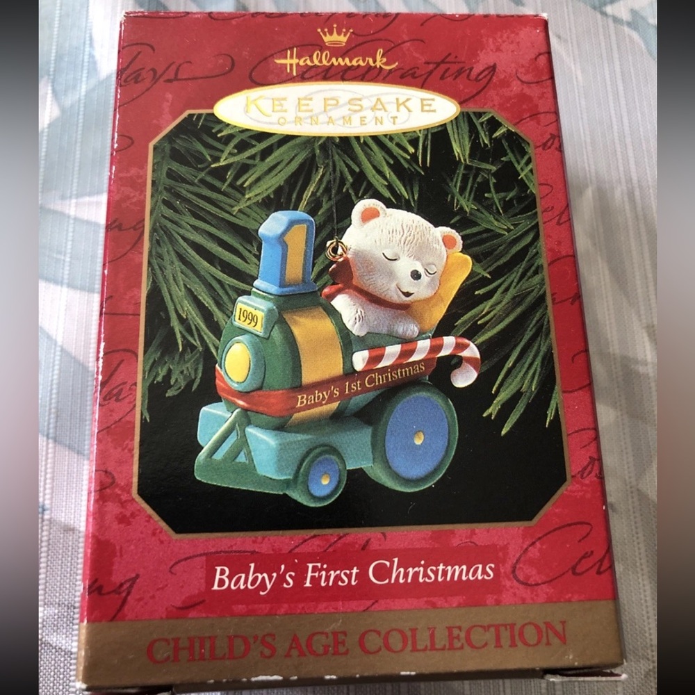 Hallmark “Baby’s First Christmas”, Child’s Age Collection Ornament, Orignal Box